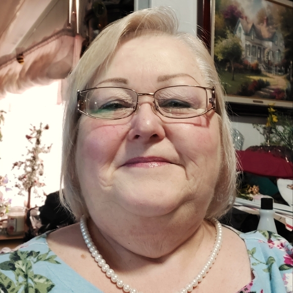 Meet your Posher, Penny - Picture 1 of 1